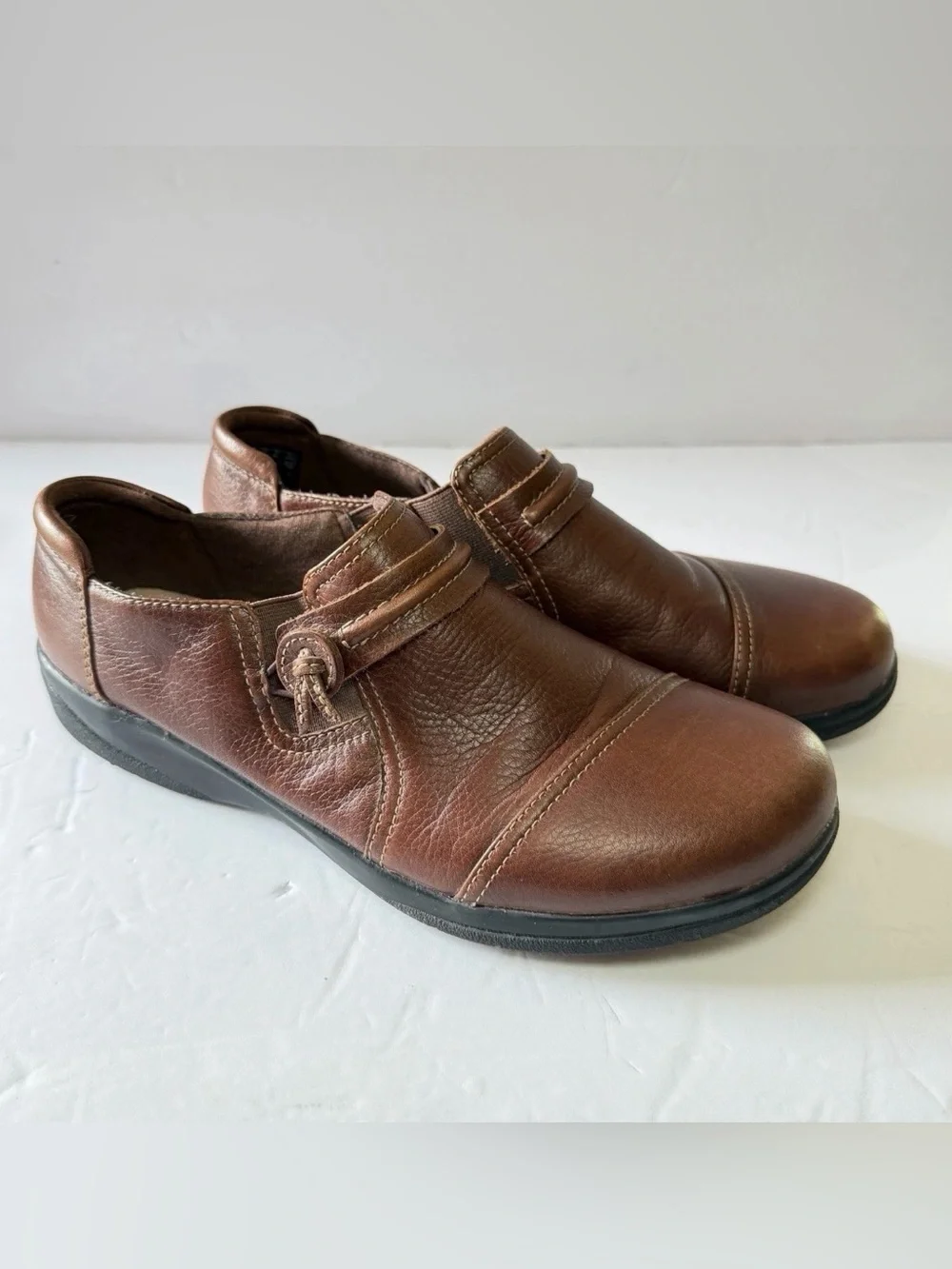 Collection by Clarks Shoes Womens 8.5W Cheyn Madi Loafers Brown Leather